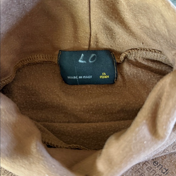 Vtg FENDI Turtleneck Sweater, size M/L - Picture 4 of 7